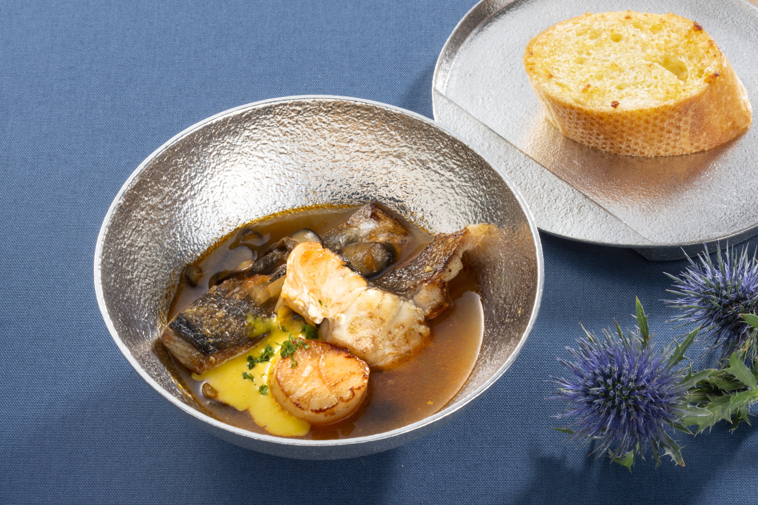 富山の「海の幸」・「山の幸」のブイヤベース＆ガーリックトースト