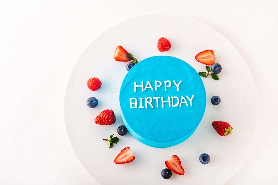 アニバーサリーカラーケーキ