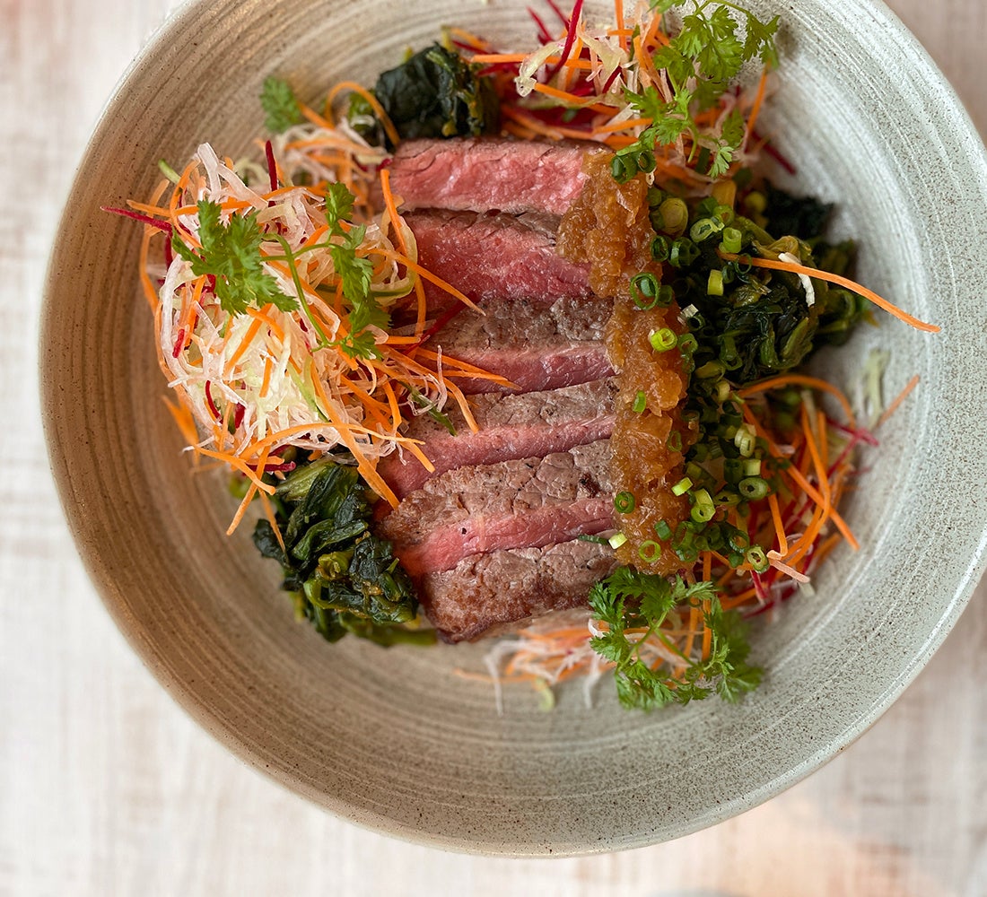 「サラダステーキ丼」イメージ