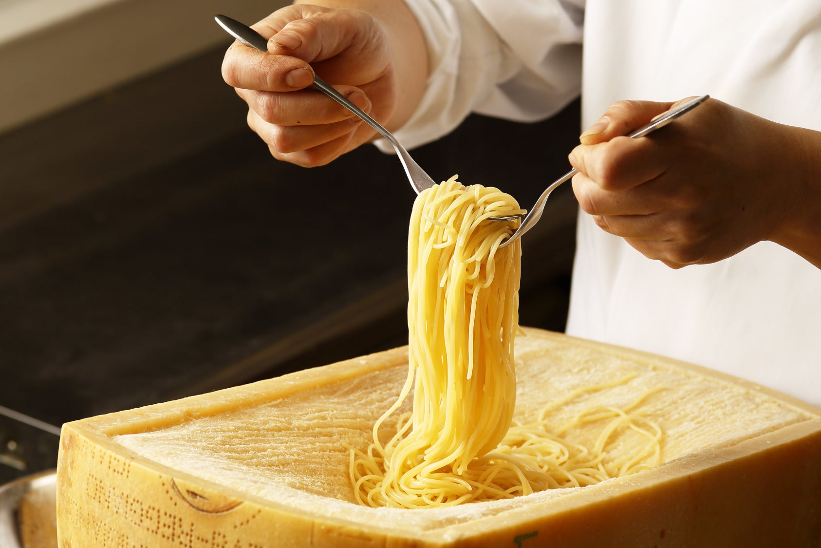 グラナパダーノで仕上げる道産小麦のパスタ