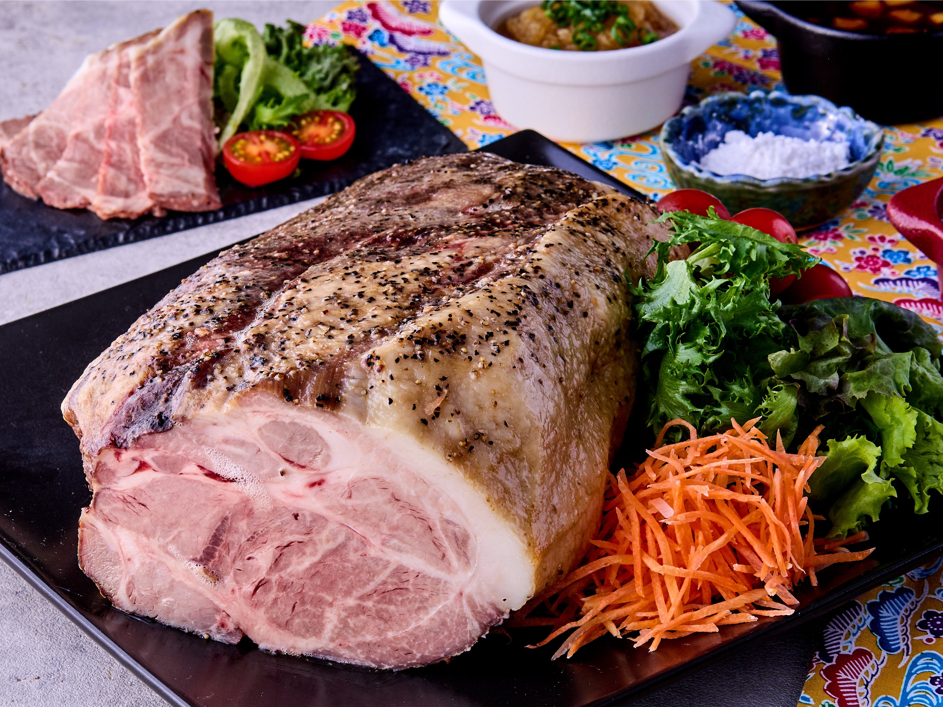 土日祝：あぐー豚の低温ロースト