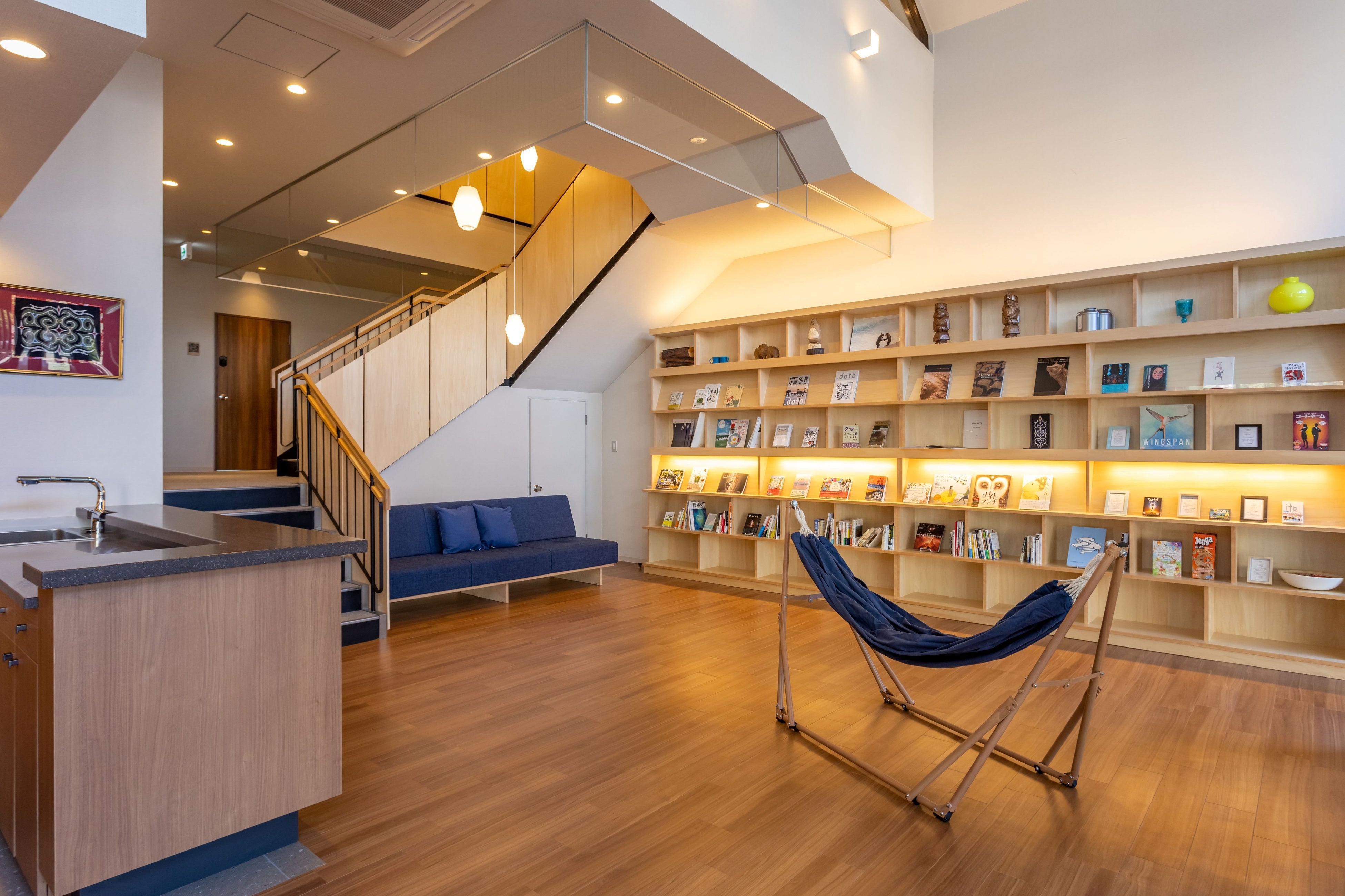 ライブラリラウンジ