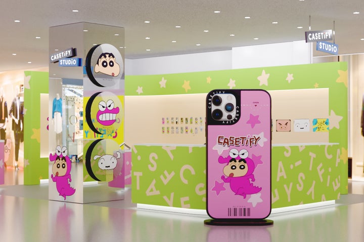 CASETiFY】「クレヨンしんちゃん x CASETiFY」遊び心全開の CASETiFY】「クレヨンしんちゃん x CASETiFY」遊び心全開の