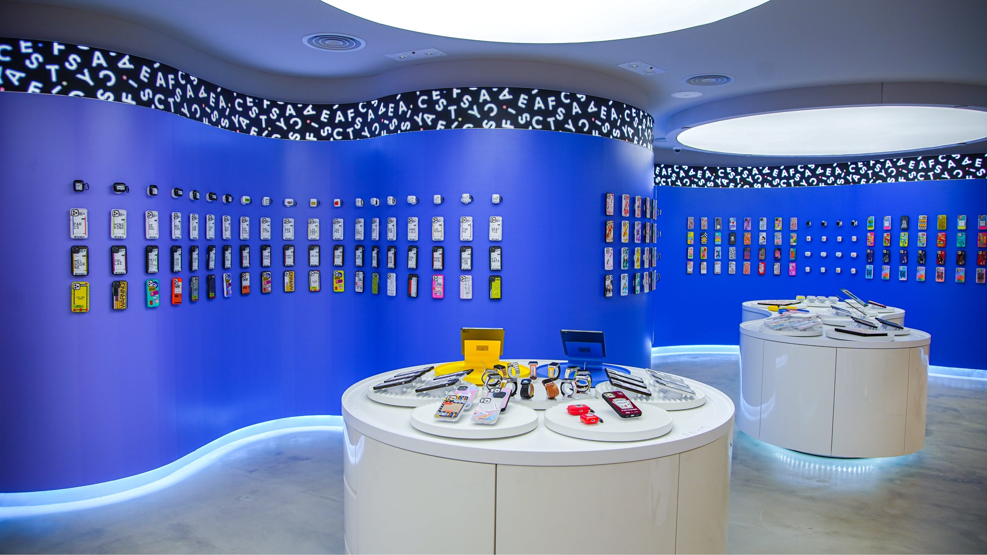 CASETiFY STUDiO ランドマーク