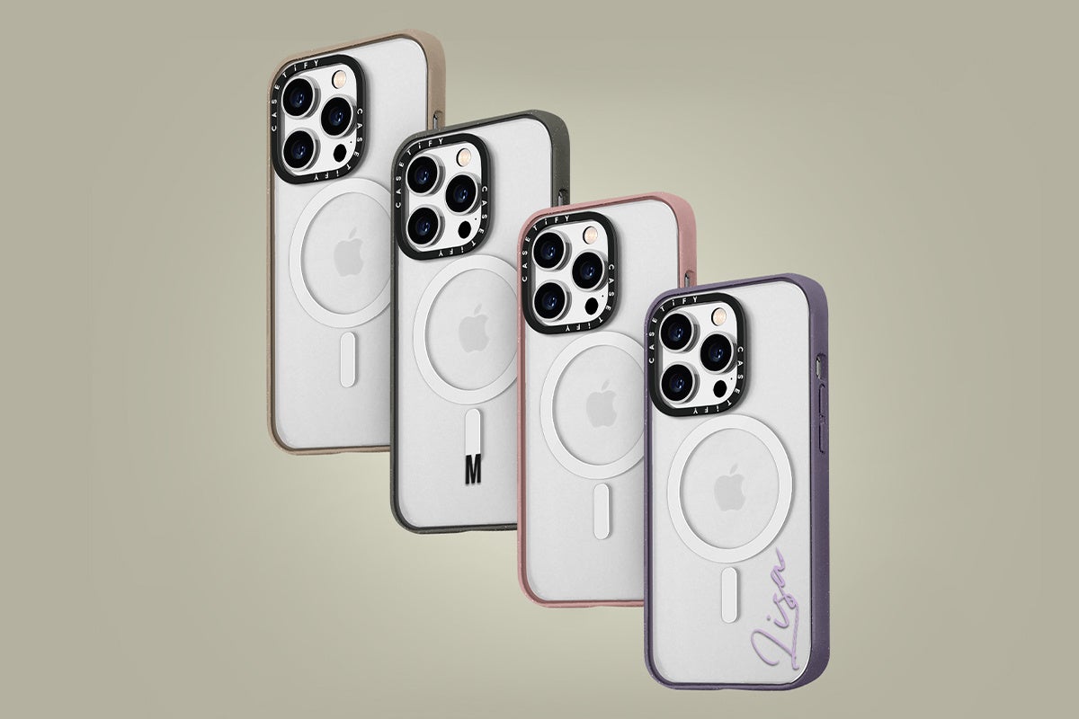 (左からトープ、チャコール、ダスティローズ、ディープパープル)