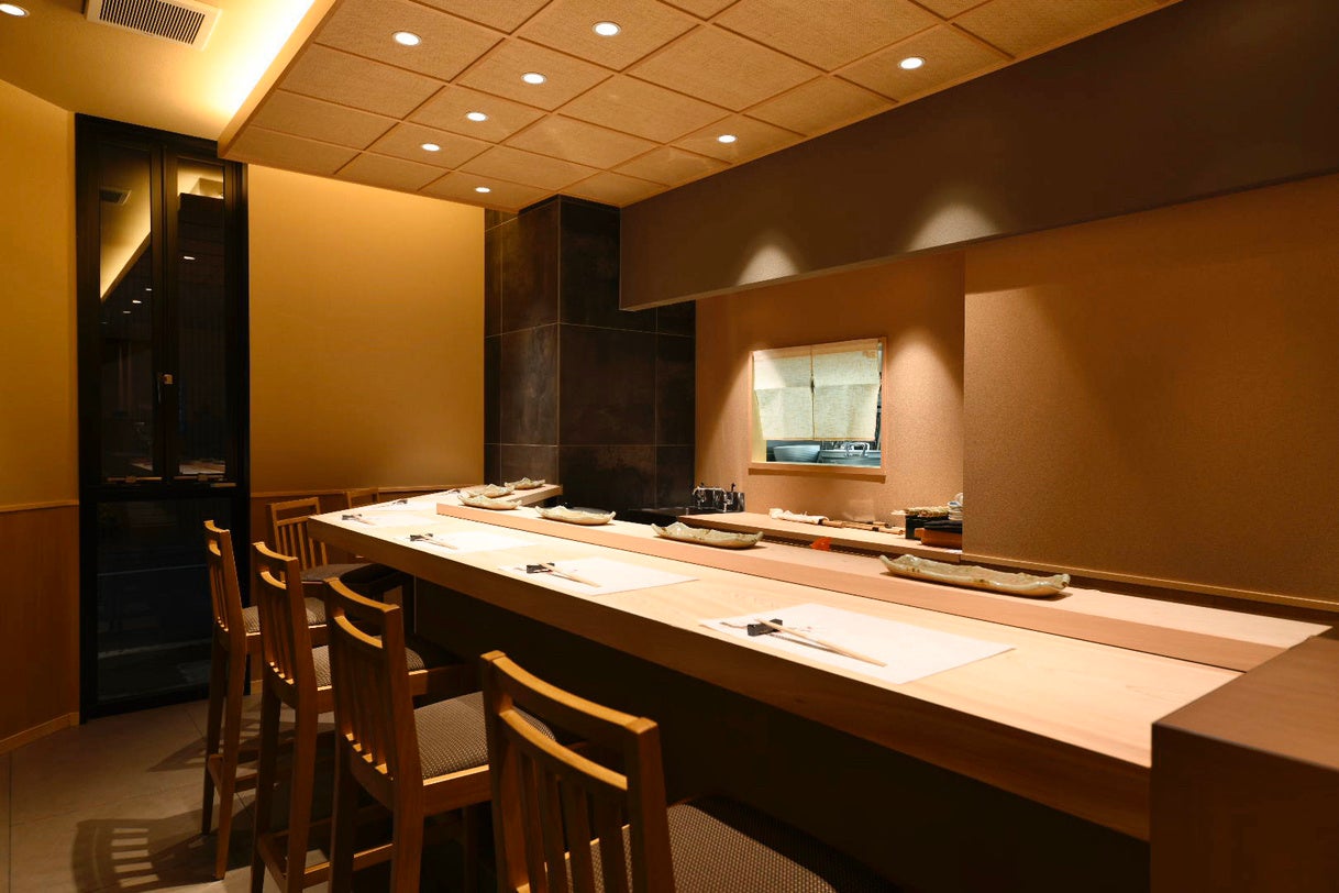 新宿御苑前鮨あじふく05