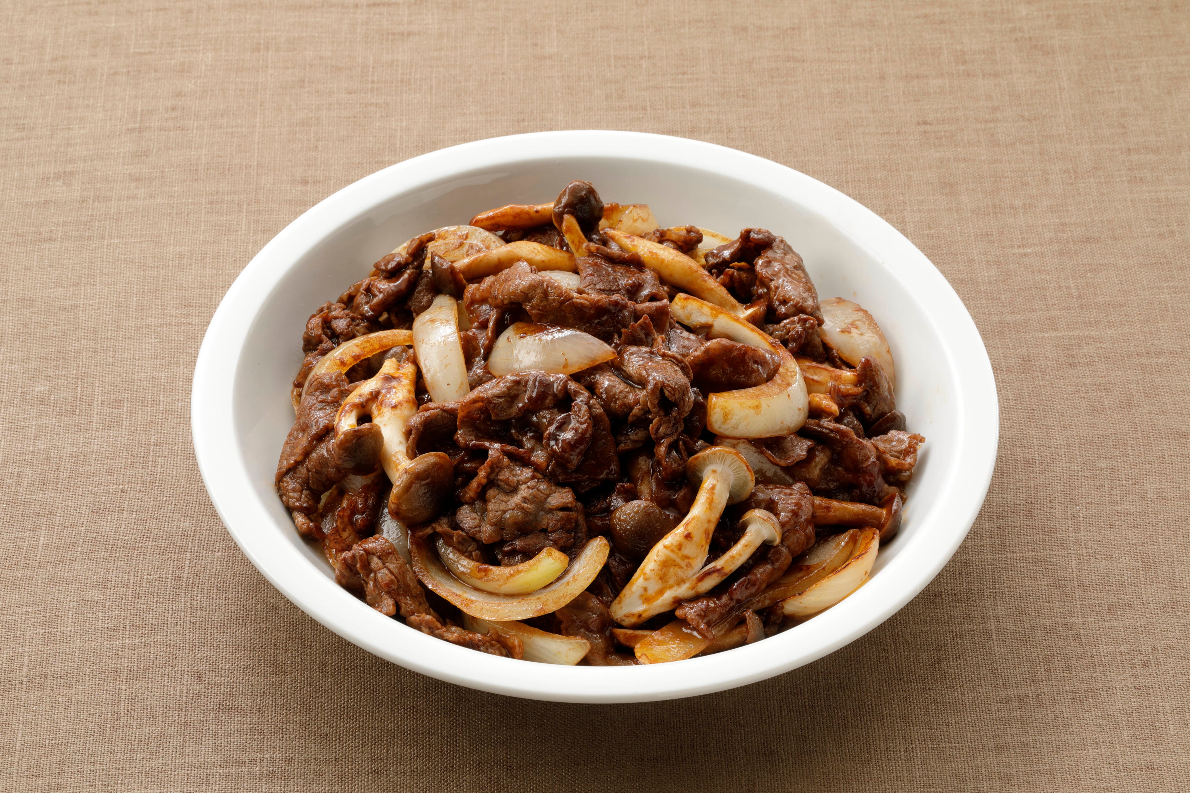 牛肉としめじのドミグラスソテー