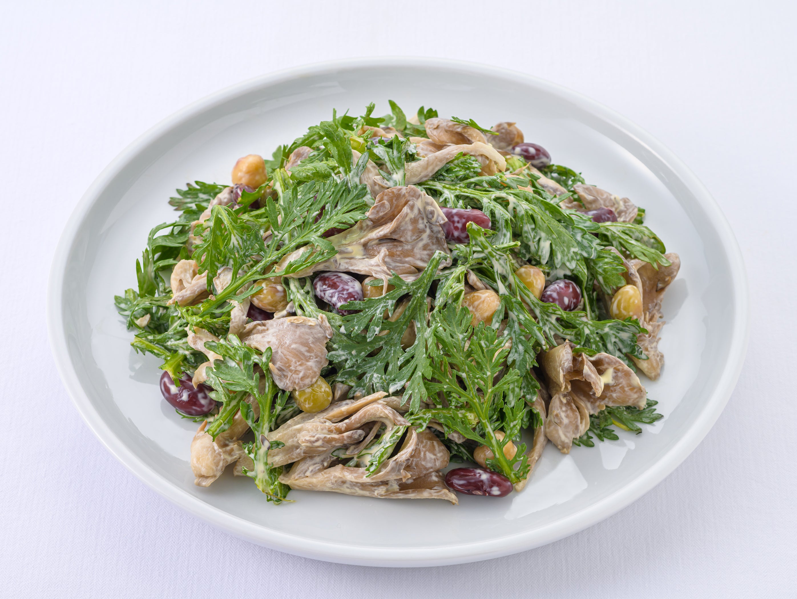 まいたけと春菊とミックスビーンズのデリサラダ