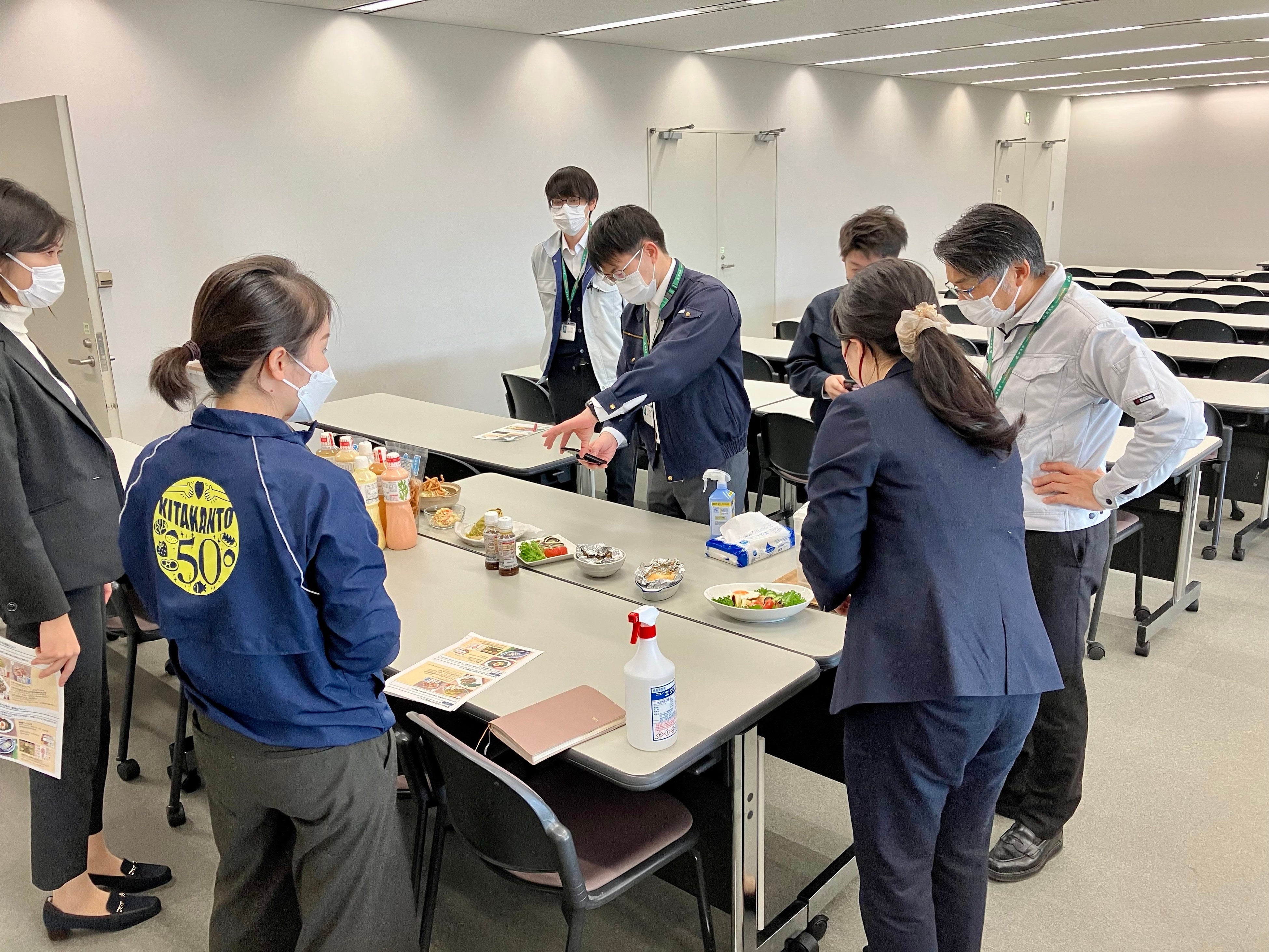 群馬県庁、全農群馬県本部、キユーピー北関東営業所メンバーによるメニュー開発の様子