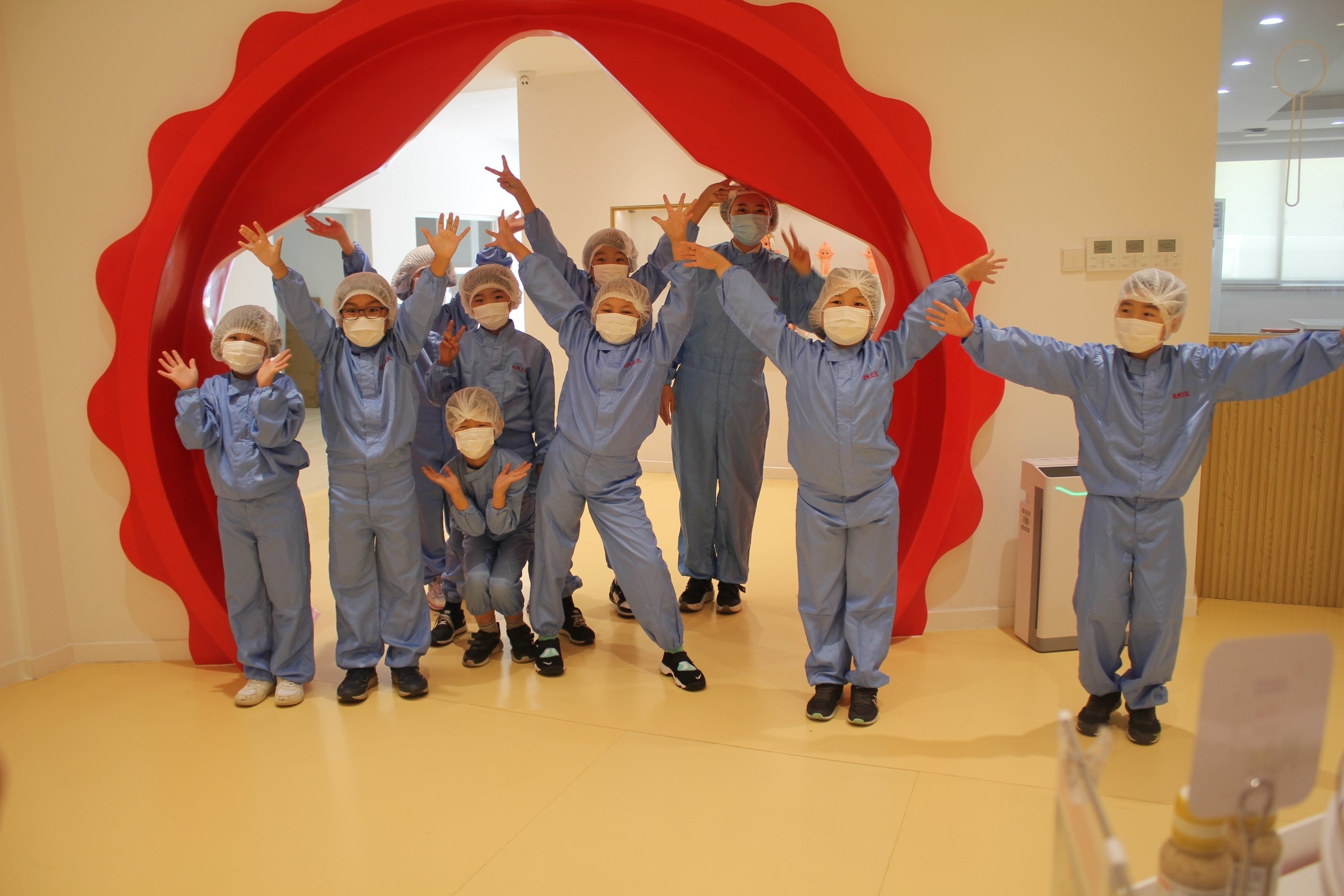 工場見学の様子（杭州丘比）