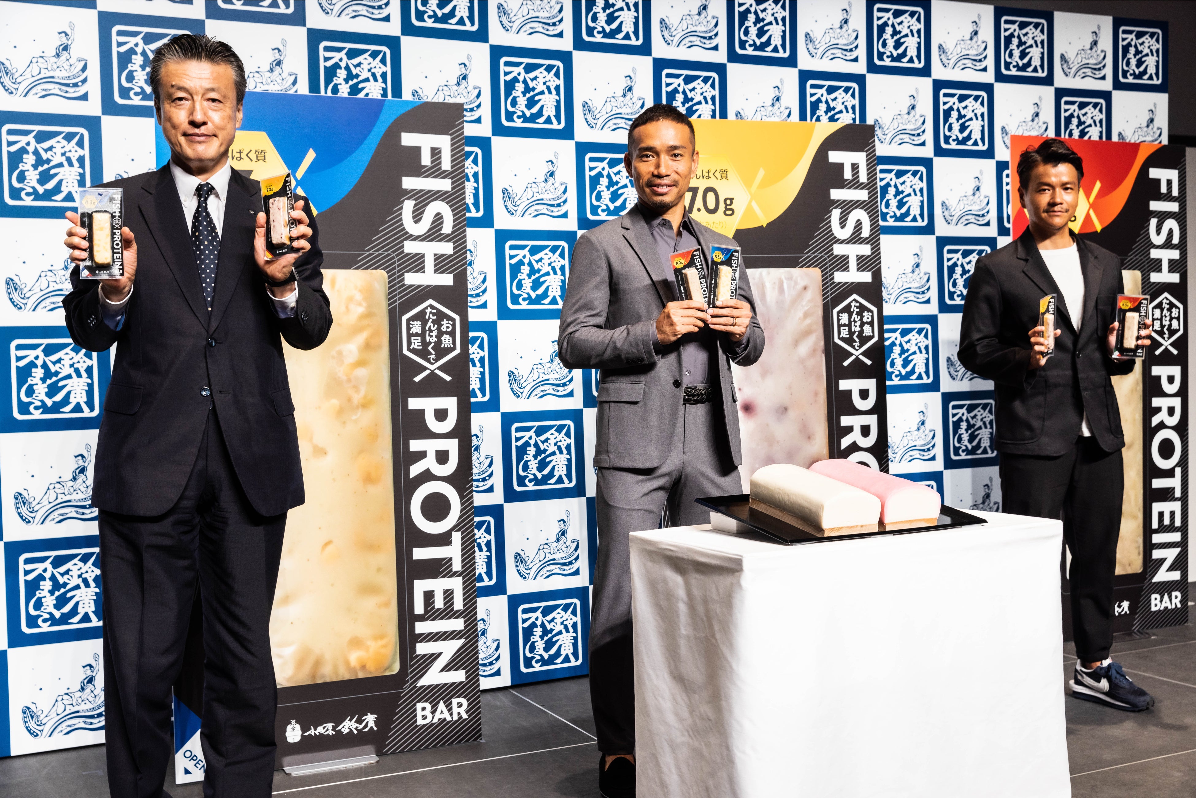 送料込　スティーブンワンの半魚人バスト　ガイバー　プレデター バズーカ岡田先生が考案したホエイペプチド！ トレーニーに