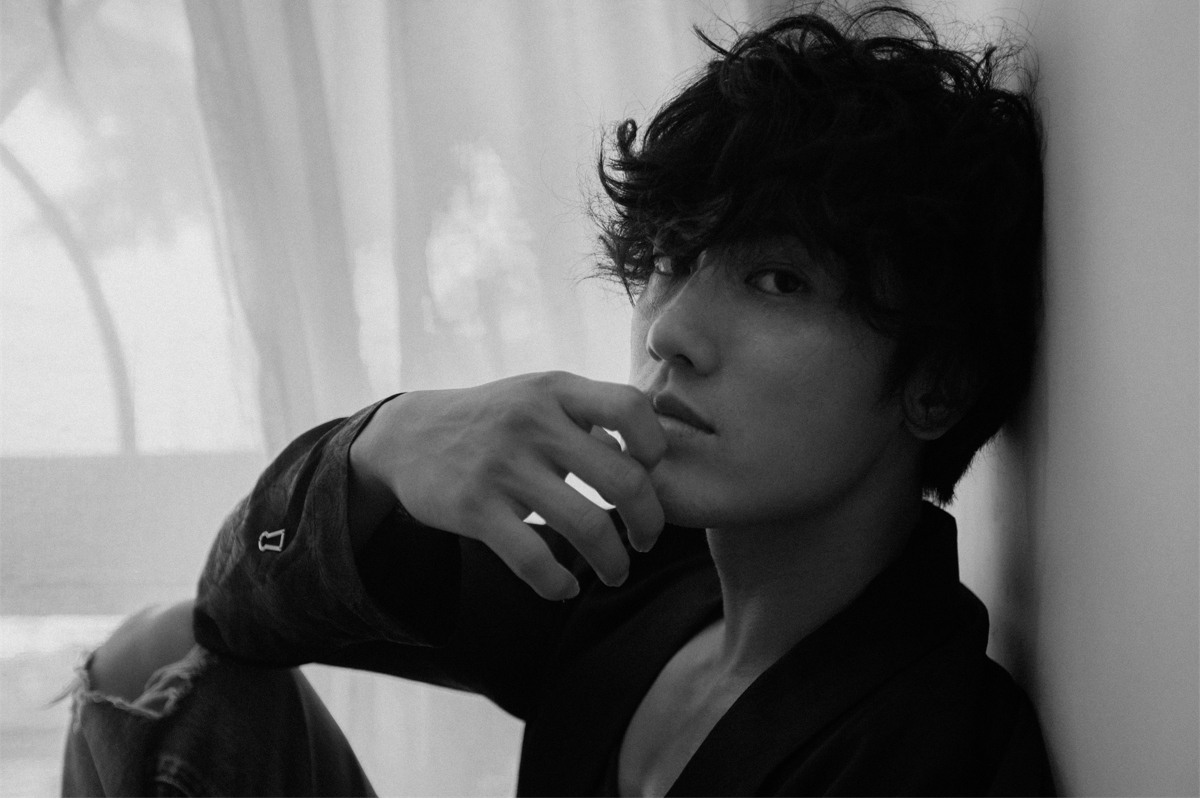 Macxjin Dazzlingeyes ホリデーと新年の幕開けを祝う サプライズコラボレーション第二弾 赤西仁監修 限定サコッシュプレゼントキャンペーン Elcジャパン株式会社 M A C事業部のプレスリリース