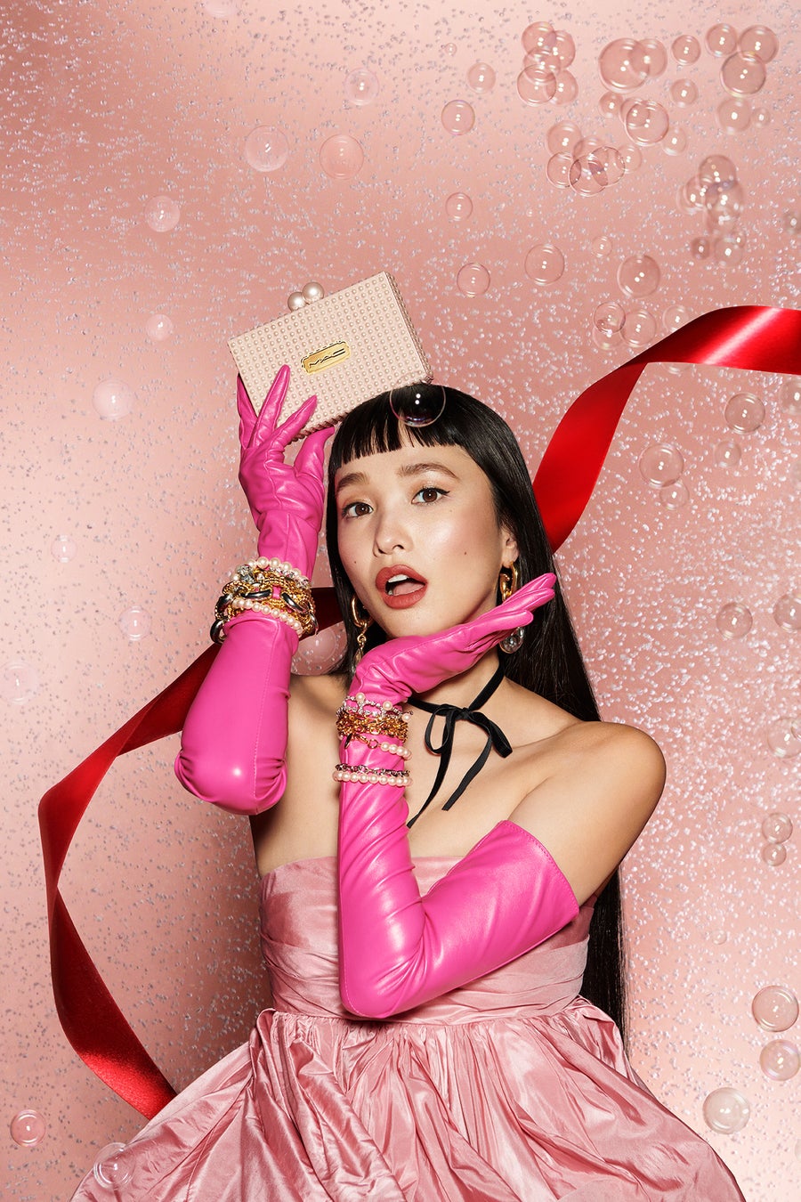 M A C 氷のように冷たくはじけるバブルと セクシーで贅沢なボウで彩られた世界へ 待望のクリスマスコレクション M A C バブルズ ボウ 第一弾は10月14日 金 全国店頭予約開始 Elcジャパン株式会社 M A C事業部のプレスリリース M A C 氷のように冷たくはじけるバブルと セクシーで贅沢なボウで彩られた世界へ 待望のクリスマスコレクション M A C バブルズ ボウ 第一弾は10月14日 金 全国店頭予約開始 Elcジャパン株式会社 M A C事業部のプレスリリース