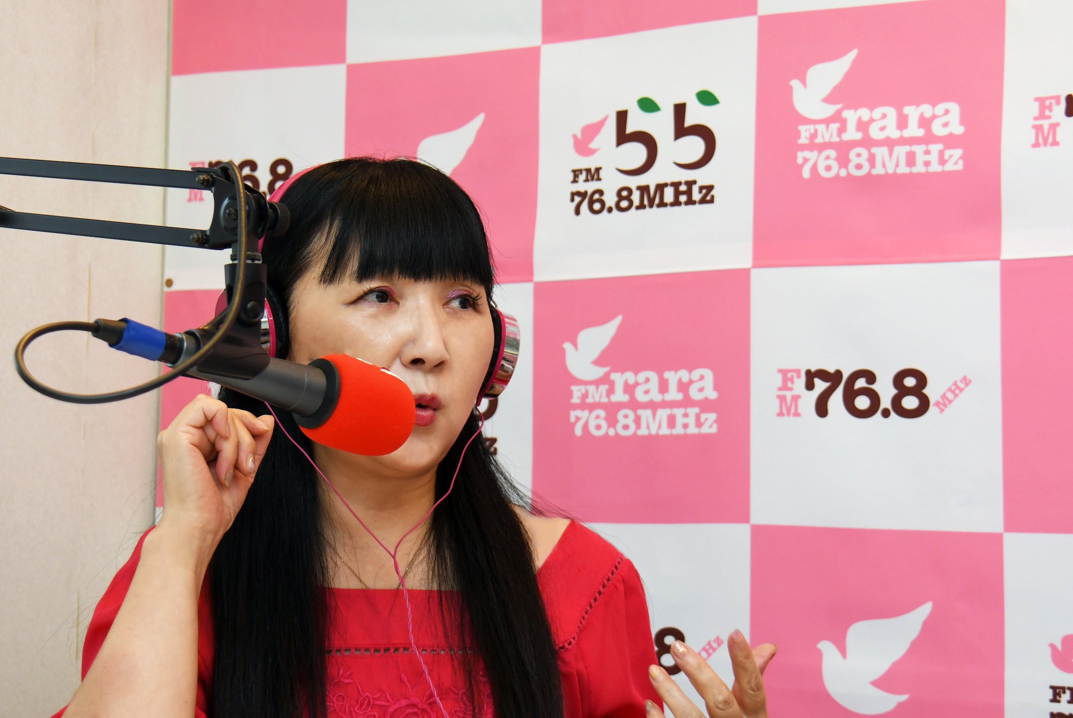 看板パーソナリティ・あっこねえ