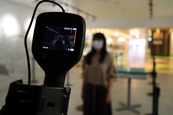 サーモグラフィーカメラでの検温