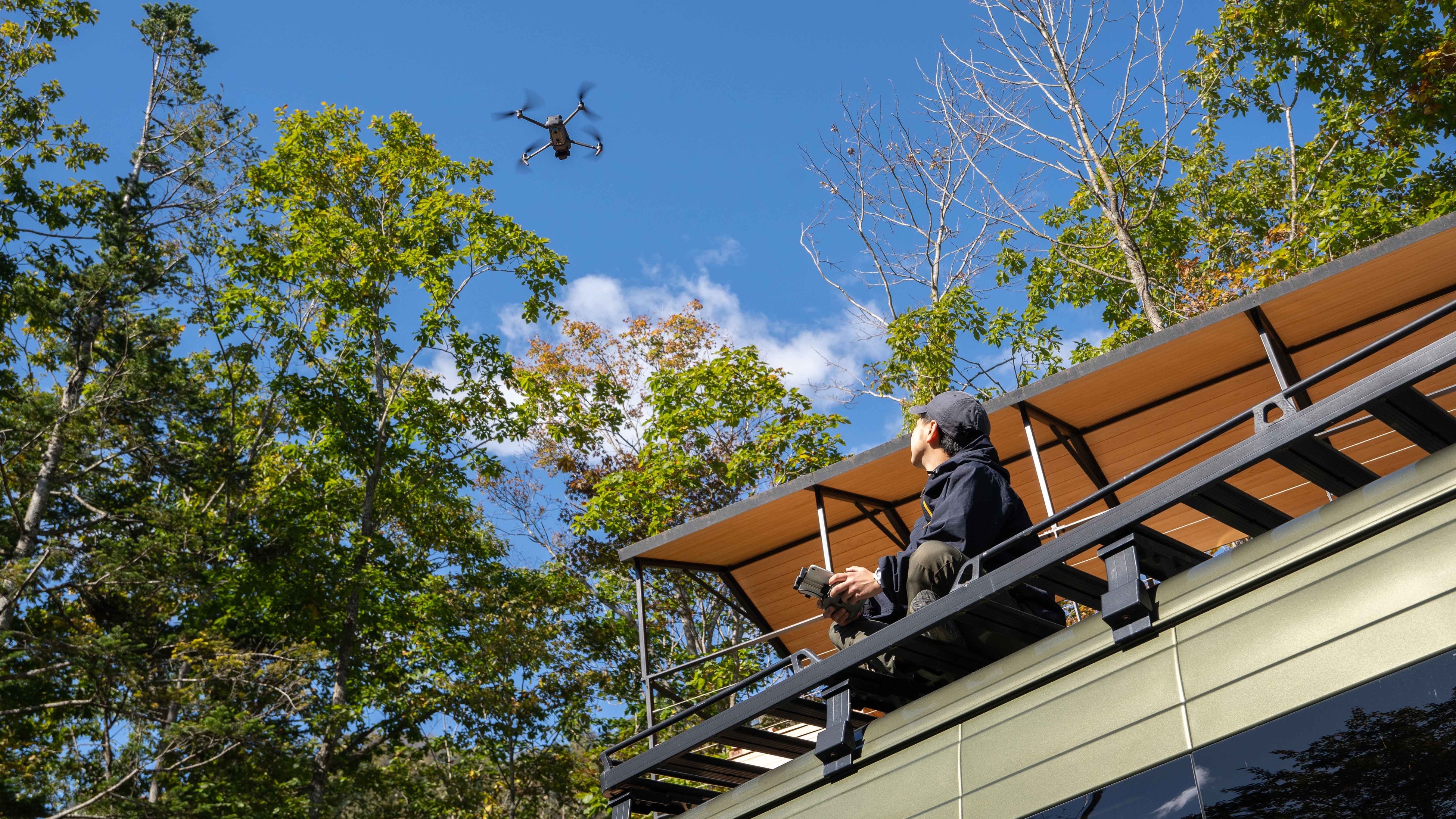 施設内でのドローン体験