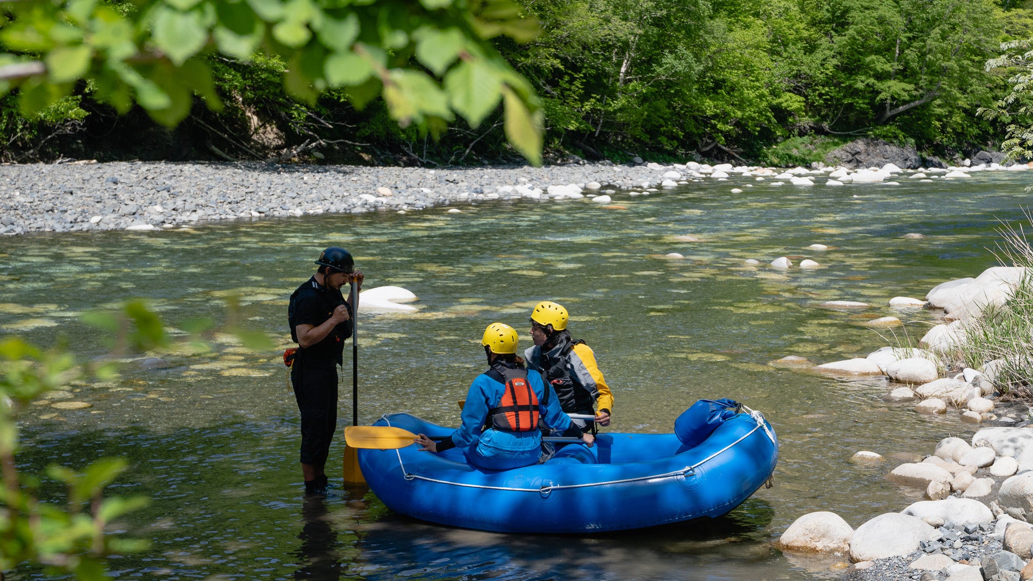 経験豊富なガイドがレクチャーを行います