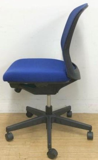 ① コクヨ製　バリシアチェア