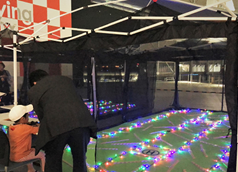 ドローン体験 夜バージョンの様子