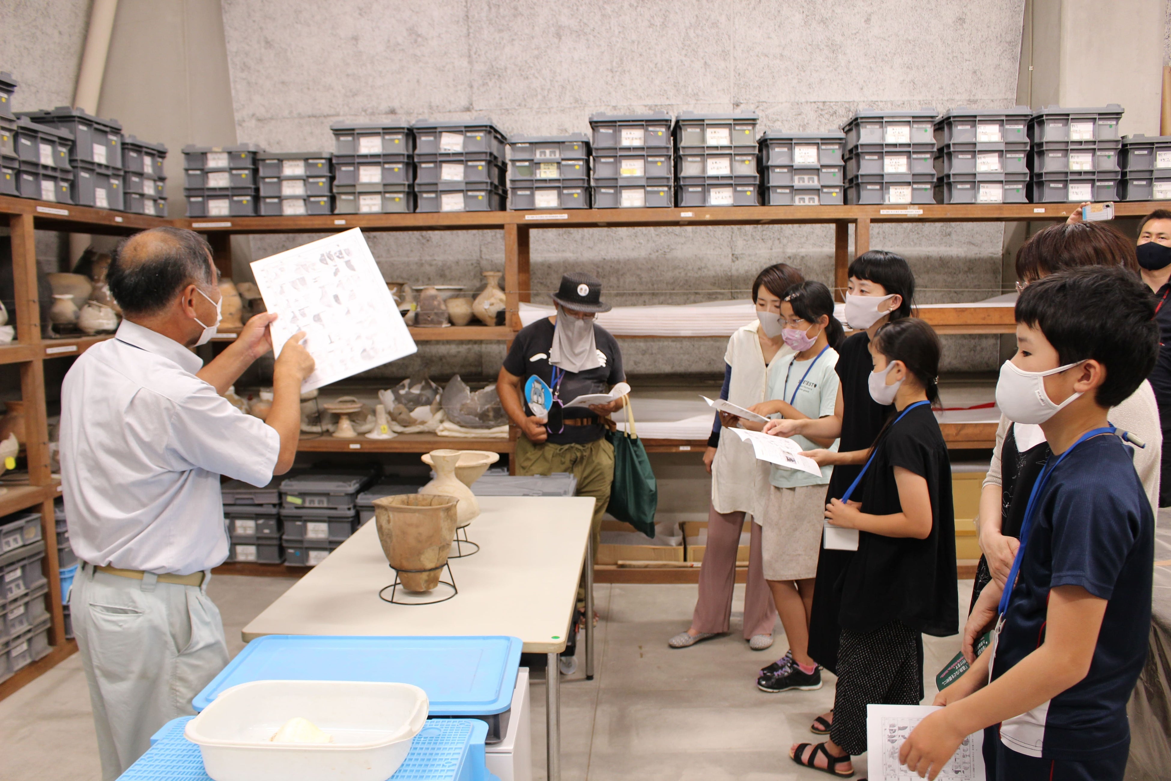 バックヤード解説の様子