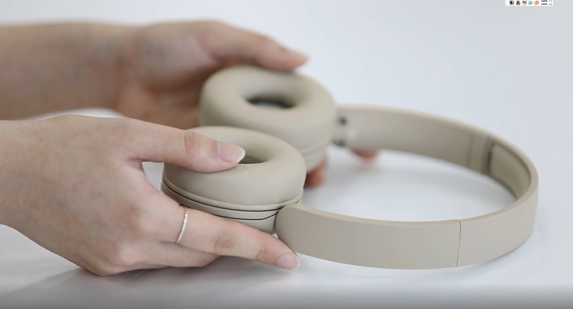 ワイヤレスヘッドホン「HA-S60W」を発売 | 株式会社JVCケンウッドの