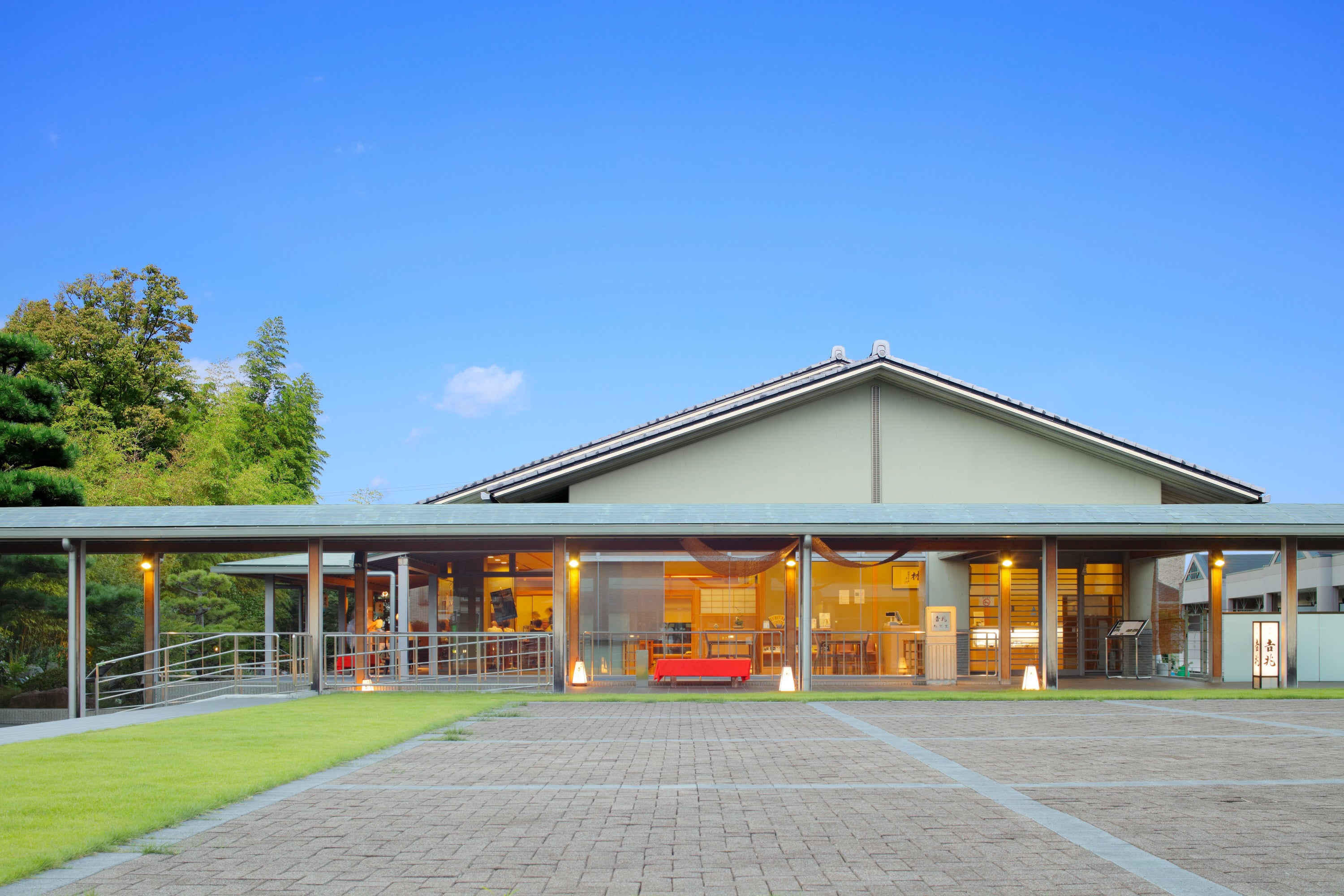 新商品】京都吉兆の和スイーツボックス『プレミアム 松花堂甘味