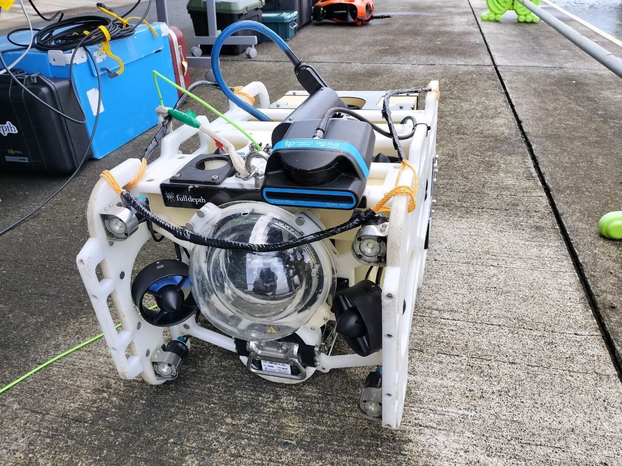 DiveUnit300(株式会社FullDepth)