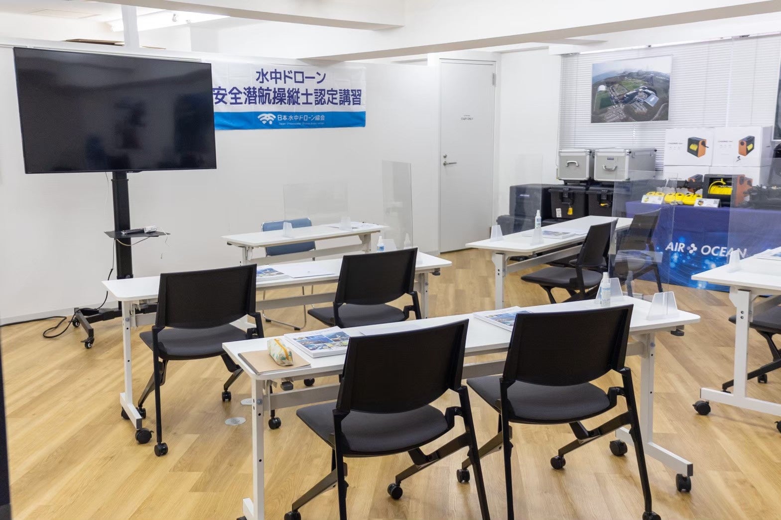 JRや地下鉄各線から徒歩数分の便利な立地