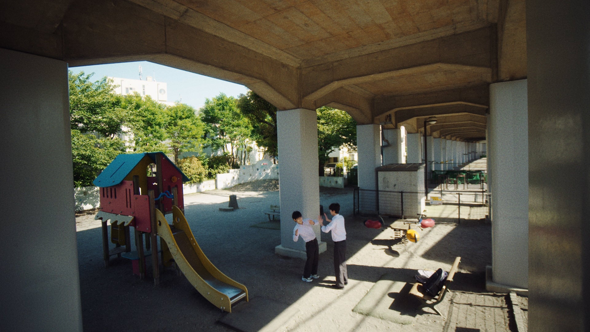 第３話「聖　戦」篇