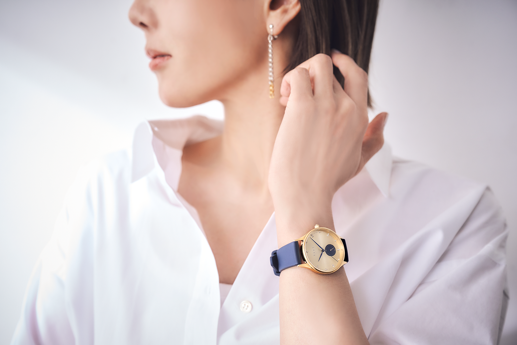 Knot ノット腕時計 Capellaカペラ 柚希礼音　タケヤリ帆布 MADE IN JAPANのカスタムオーダーウォッチを世界に発信する