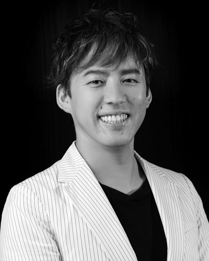 塩谷哲（ピアノ、音楽監督）