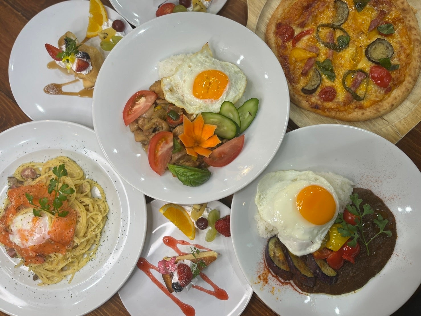 盛り付けにもこだわった絶品メニュー