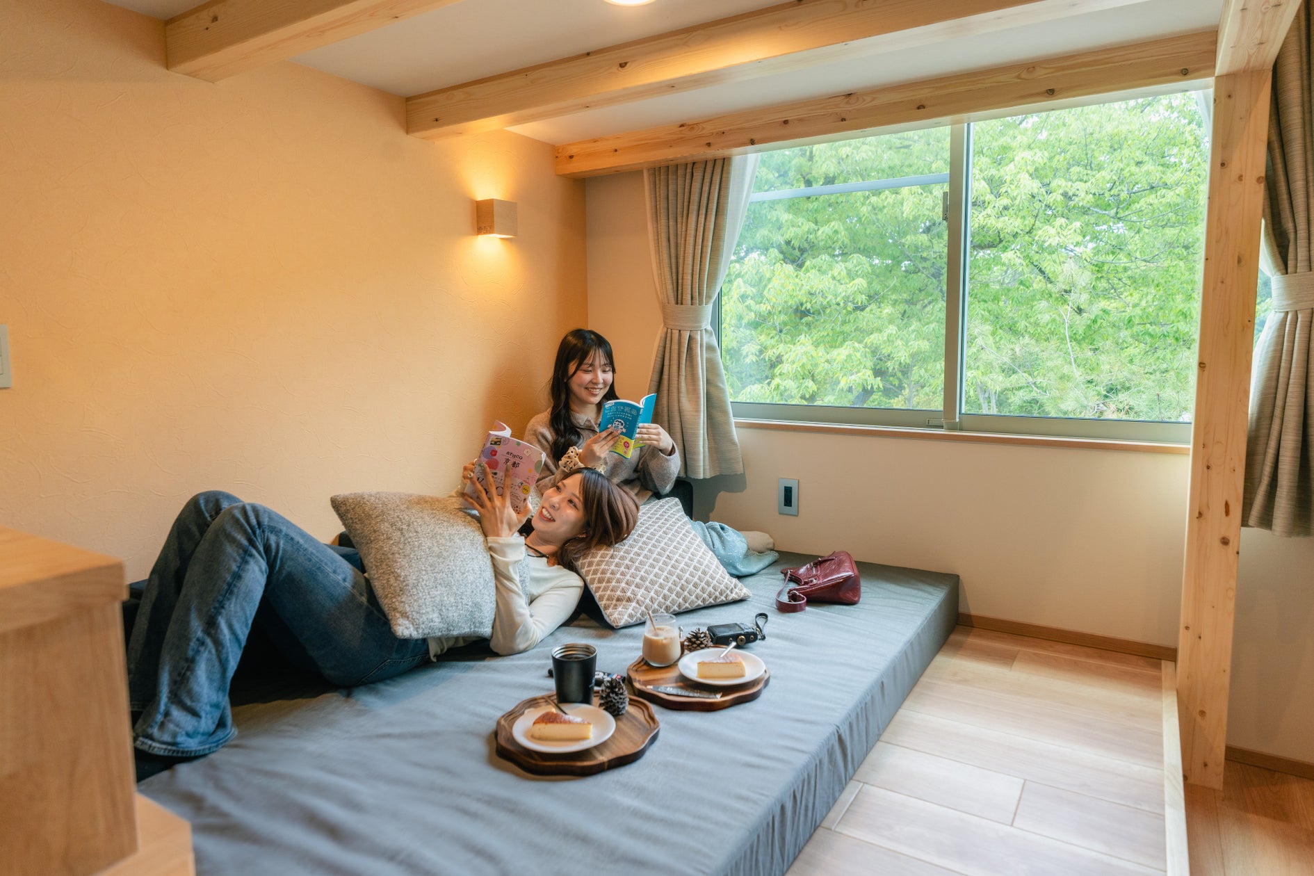 【京都府京田辺市】20代の仲間旅を応援!U29限定「BBQグリルセット付きホステルステイ」を販売開始|2部屋以上の予約で花火プレゼント