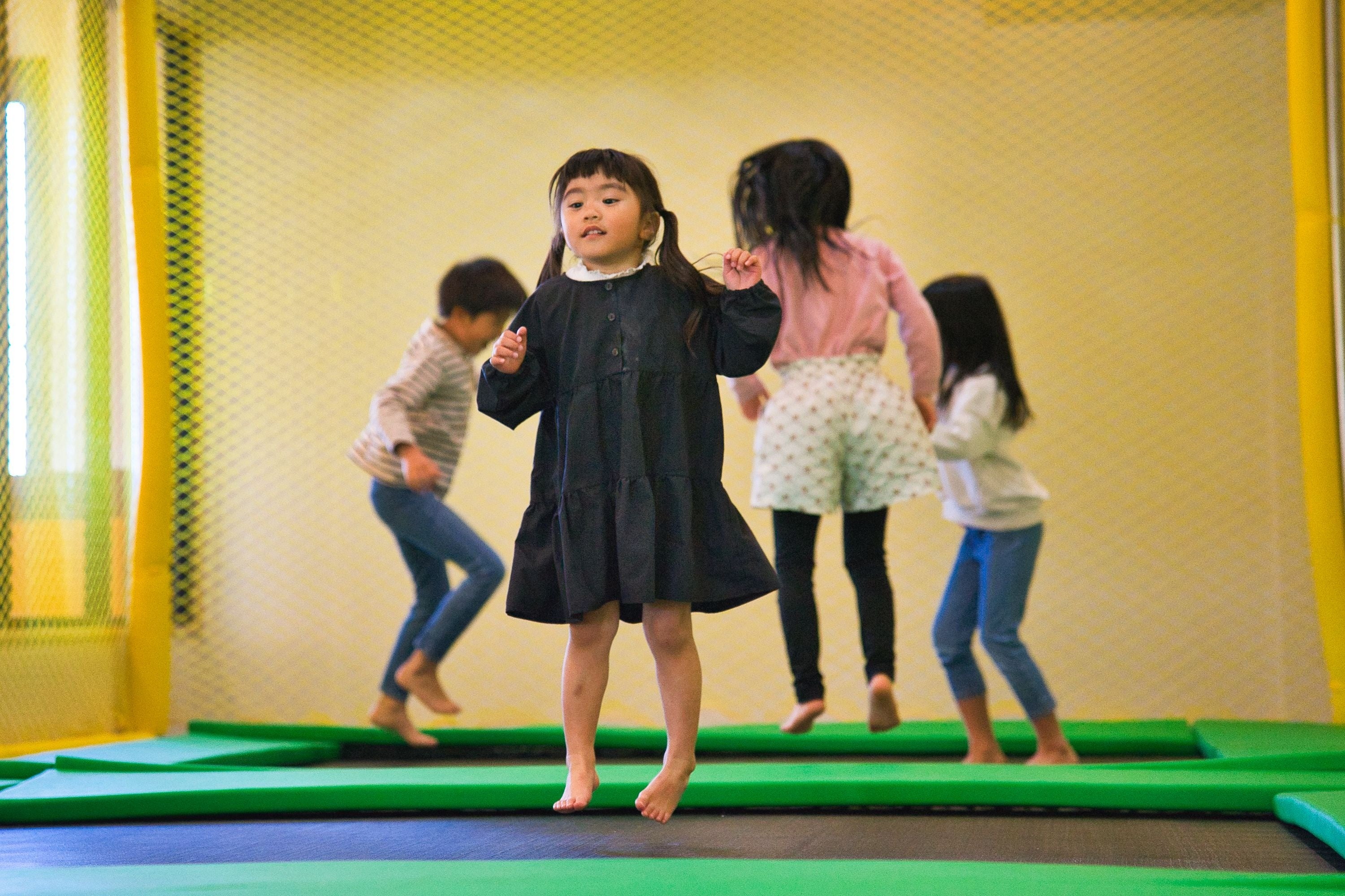 大連続トランポリン