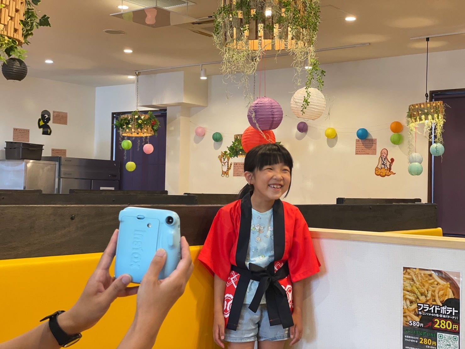 お祭り気分を味わえます。