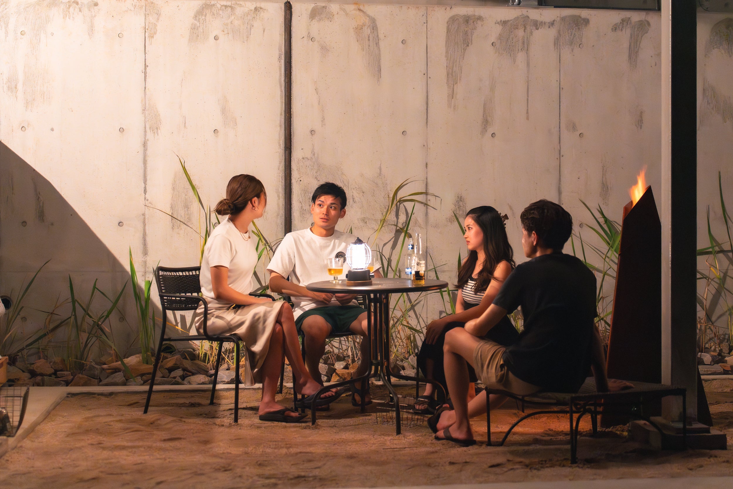 客室のプライベートテラスからは焚き火を愉しむことも可能です。