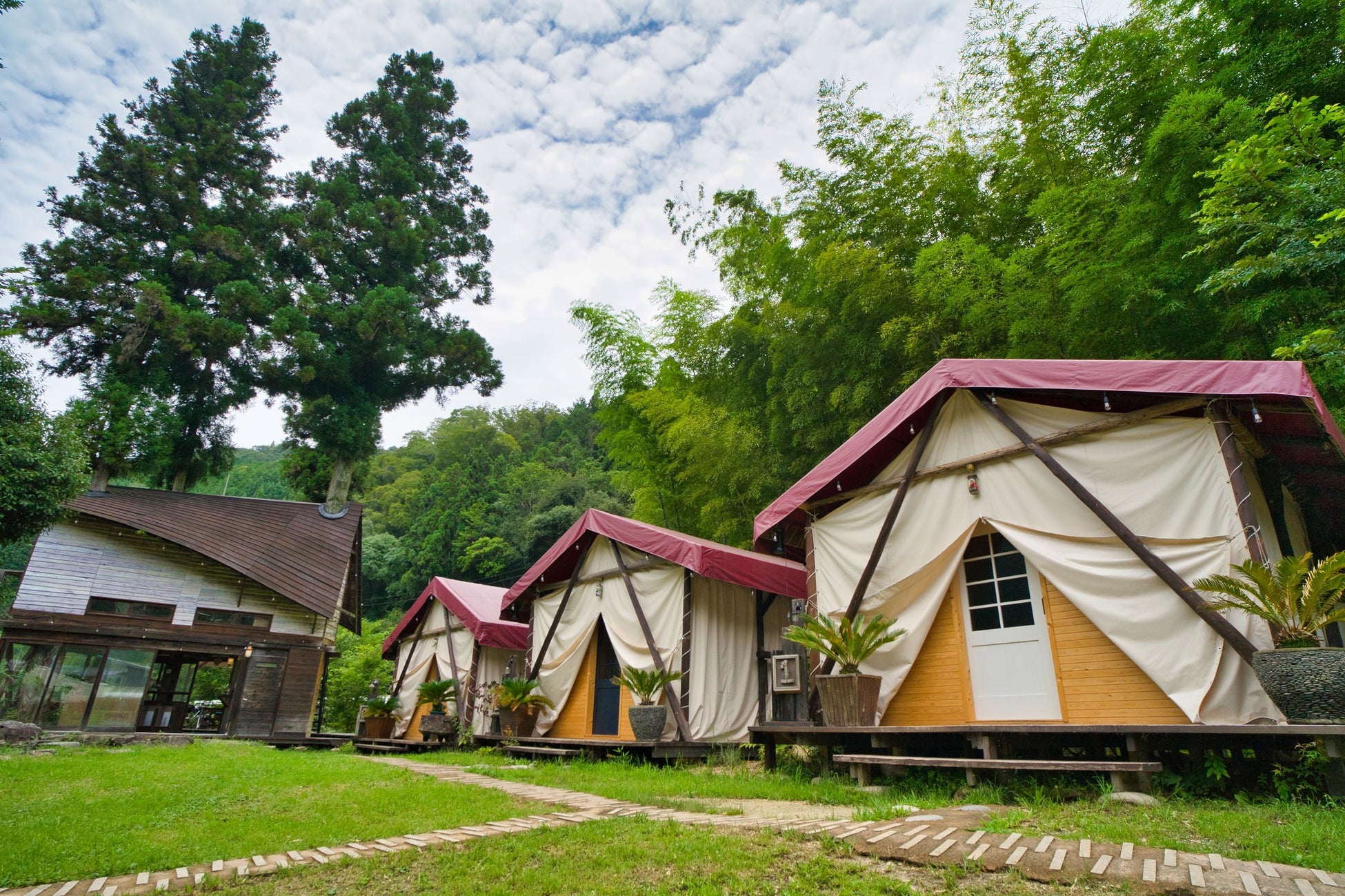 グランピング宿泊の方はテントサウナ利用料金30%OFF!