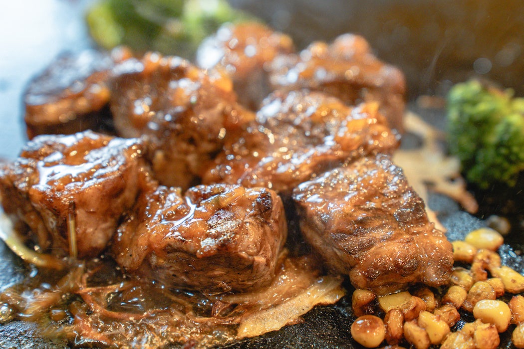 和牛のフィレステーキは大人気メニュー！