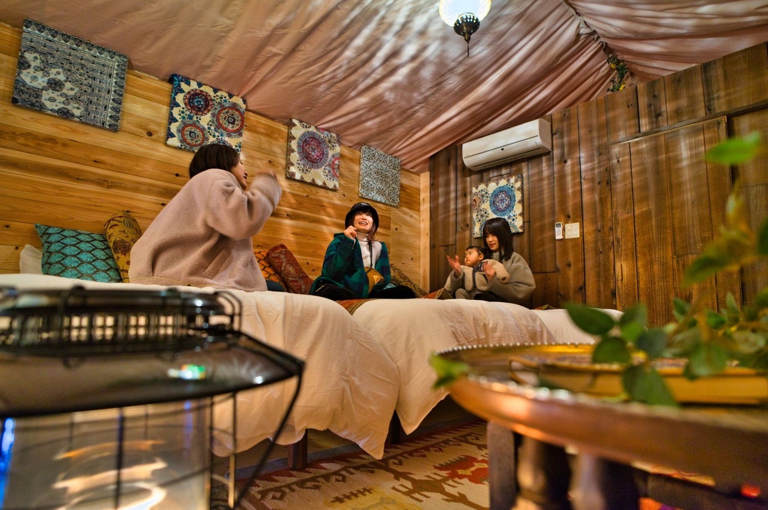 設備の整ったテント内は一年中快適。