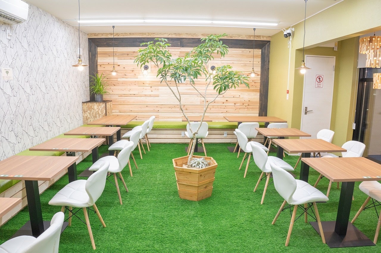 2Fは広めのベンチの対面シート