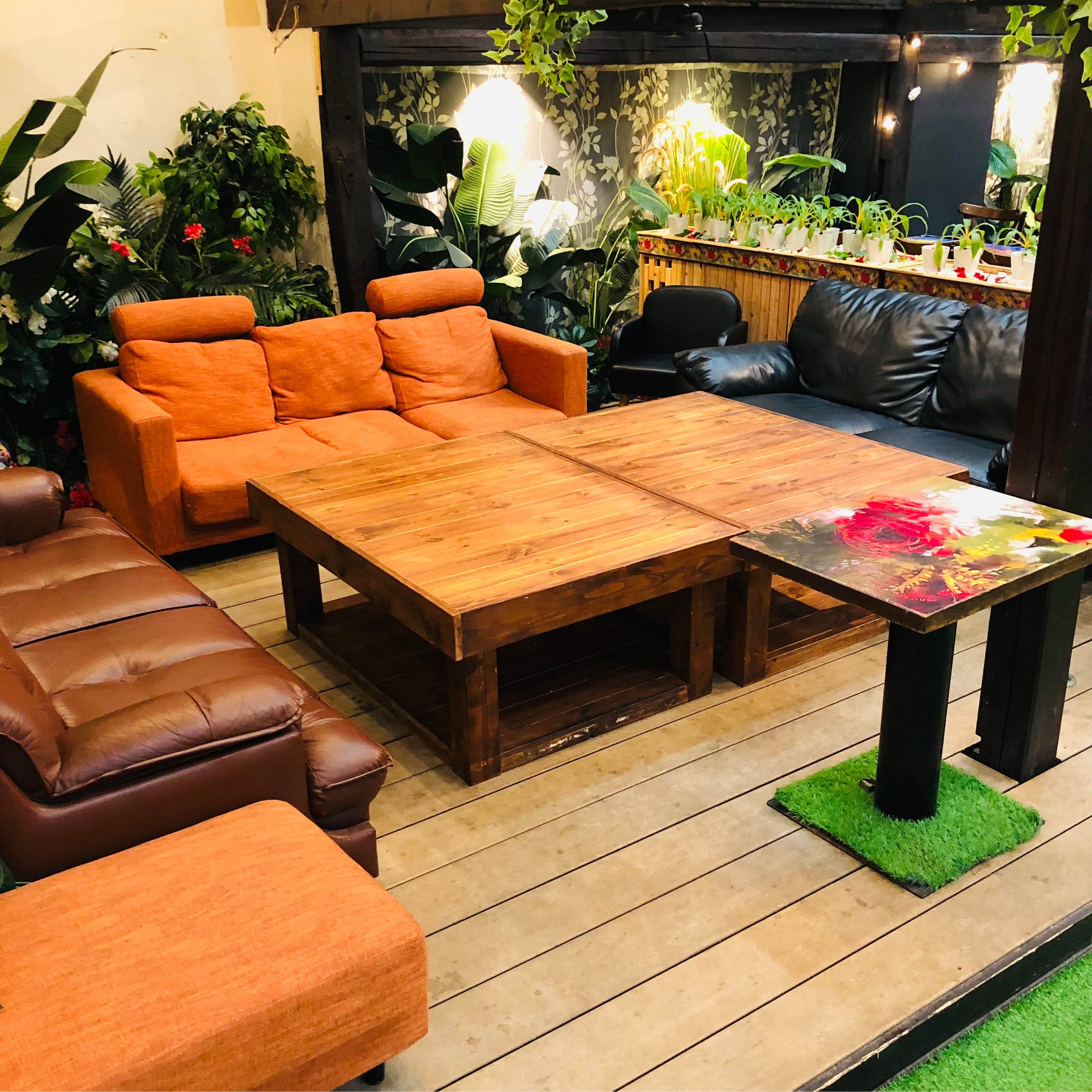 オシャレでラグジュアリーなソファー席！