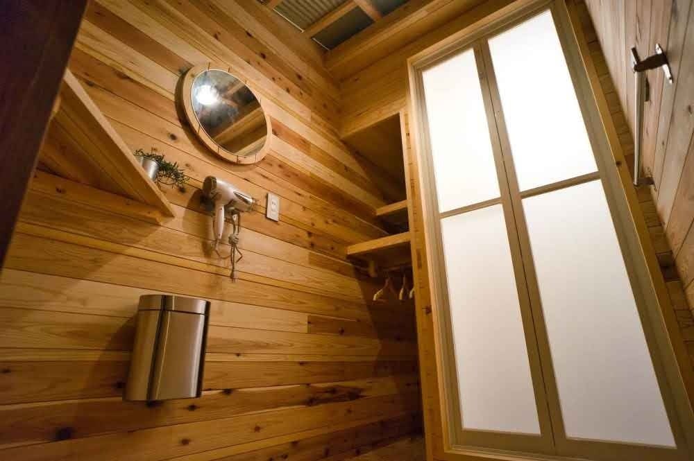 シャワールーム完備