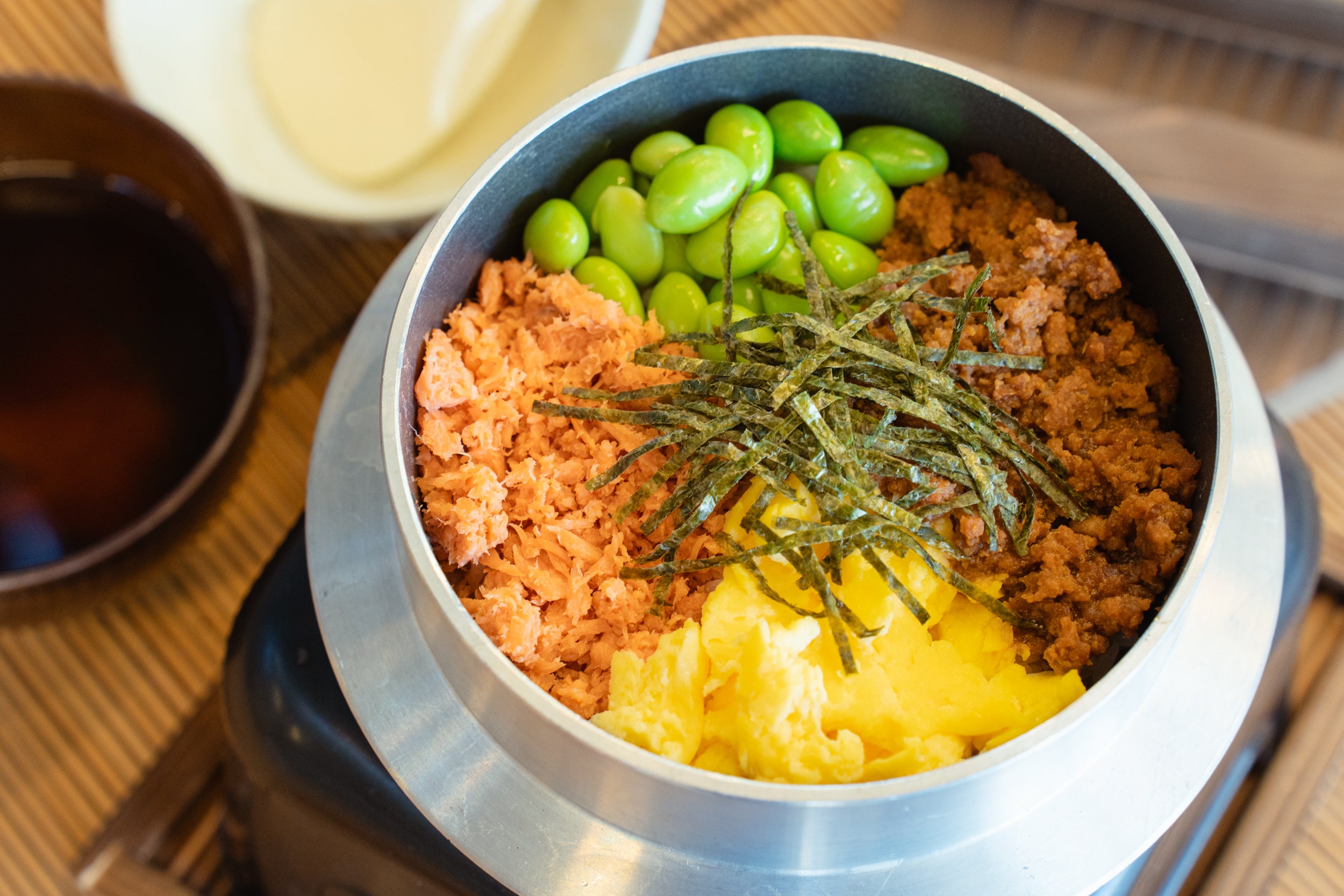 お子様むけの『そぼろ丼』や『キッズカレー』もご用意しております。