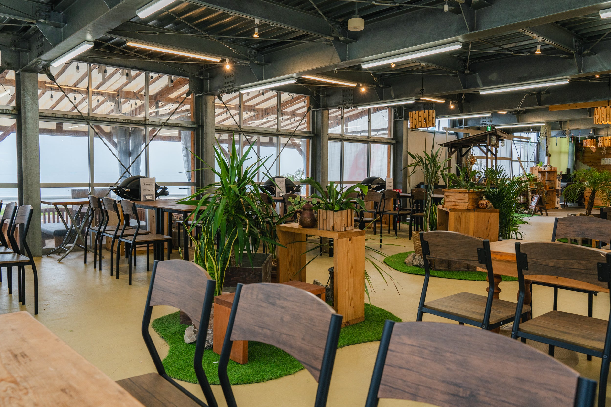 1F屋内BBQエリア