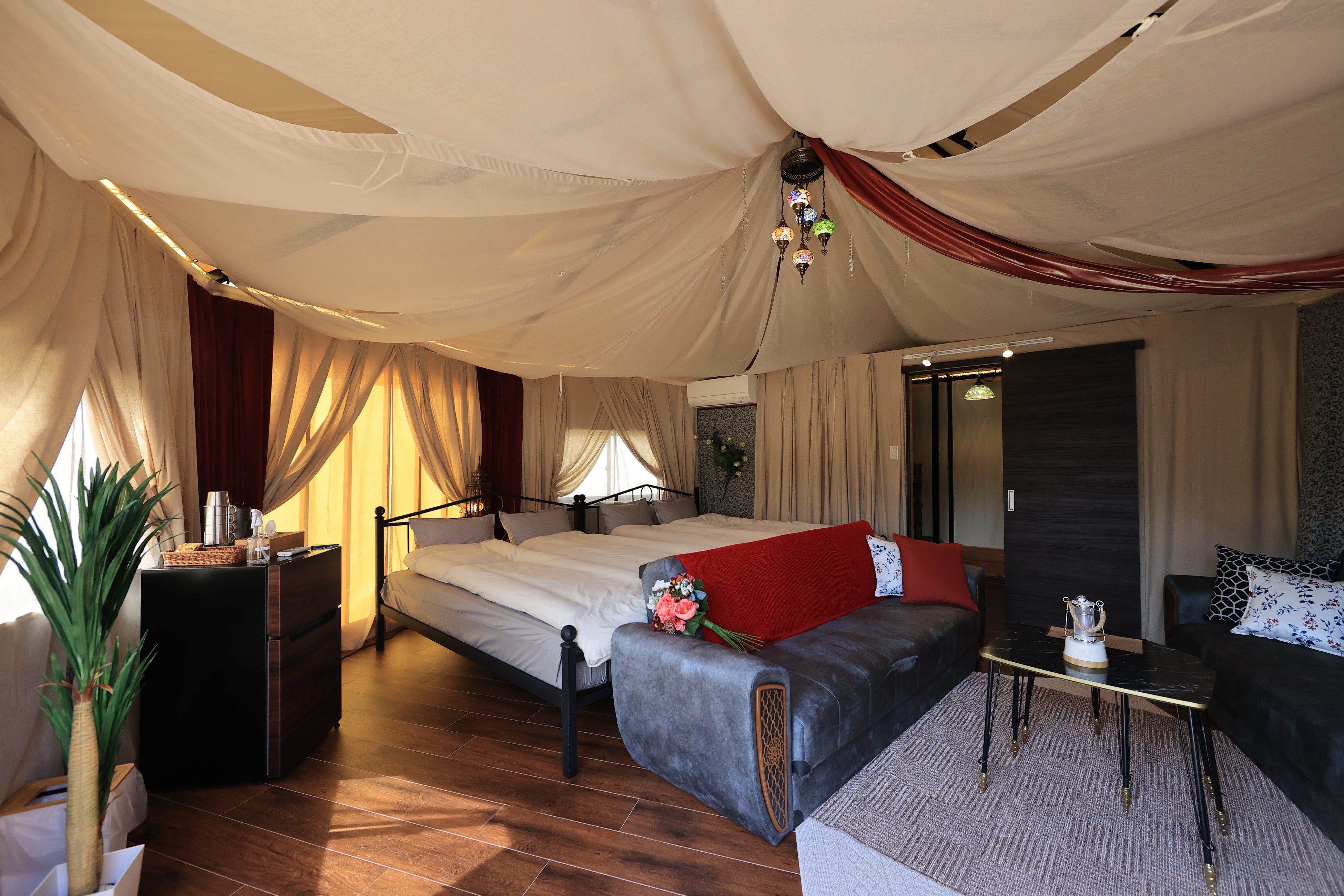 客室はエアコン・バス・トイレを完備