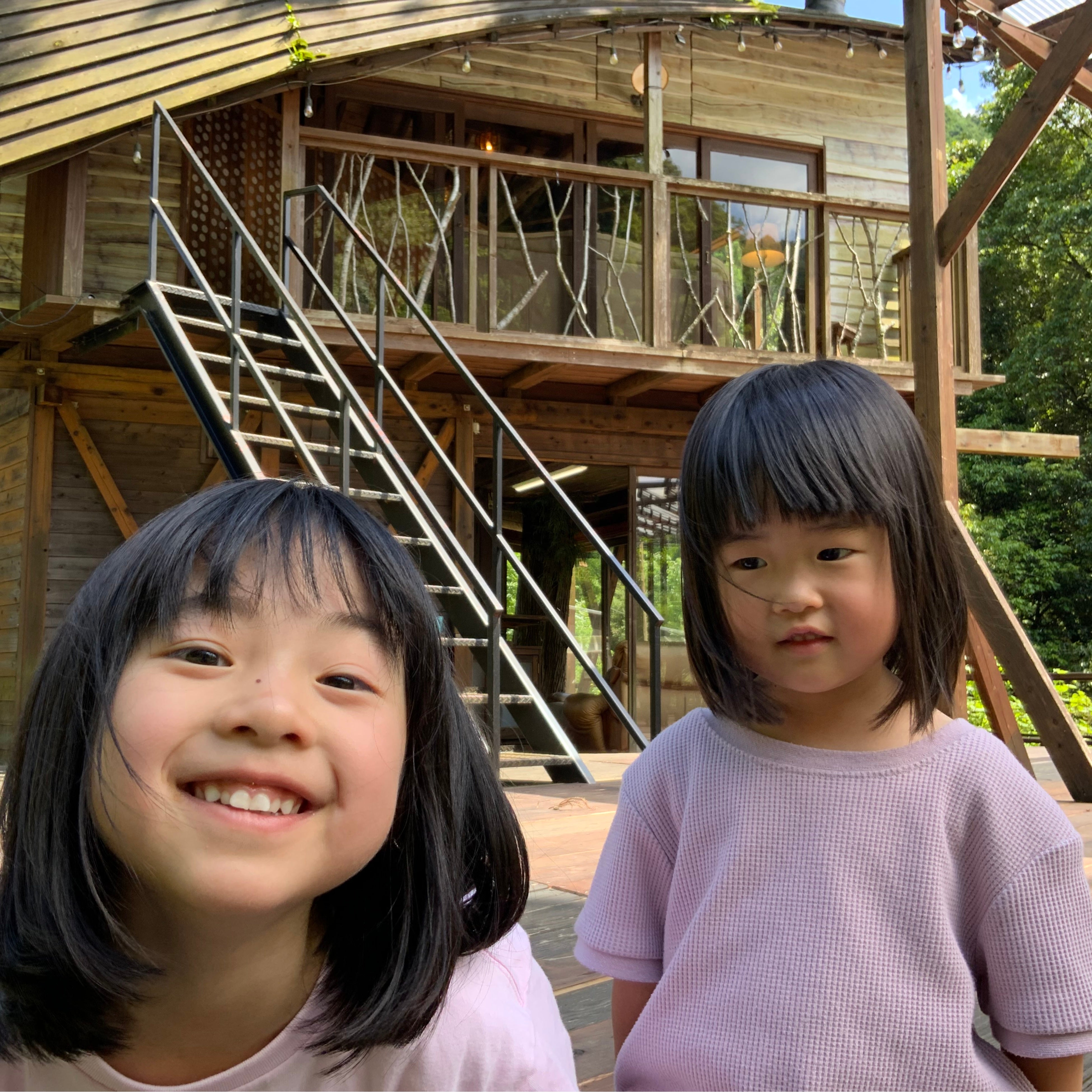 岡崎一の美女姉妹