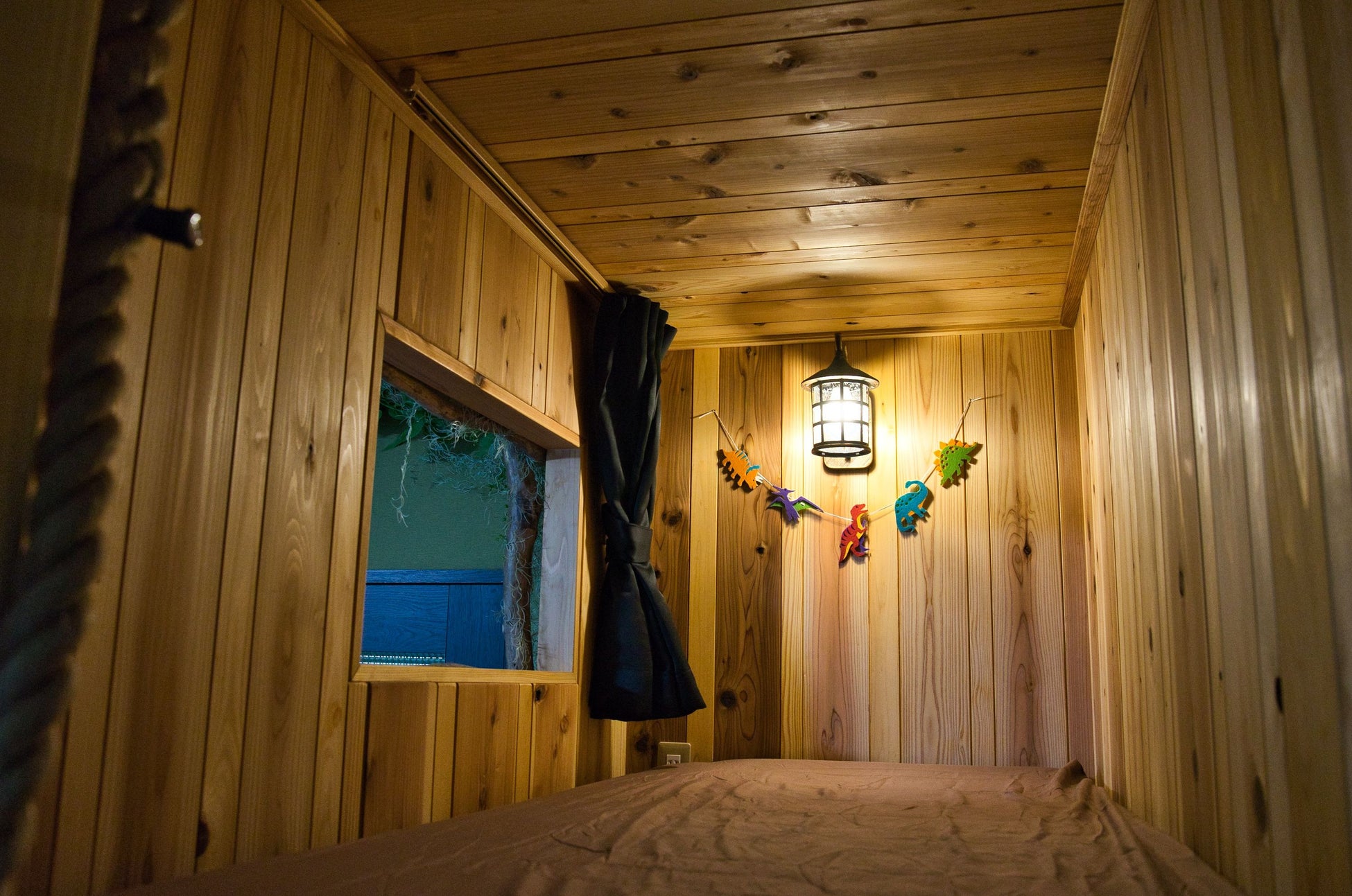 部屋の中に恐竜や秘密基地 愛知県のグランピング施設にファミリー限定の 泊まれる男の子部屋 がopen ウッドデザインパーク株式会社のプレスリリース 部屋の中に恐竜や秘密基地 愛知県のグランピング施設にファミリー限定の 泊まれる男の子部屋 がopen ウッドデザインパーク株式会社のプレスリリース