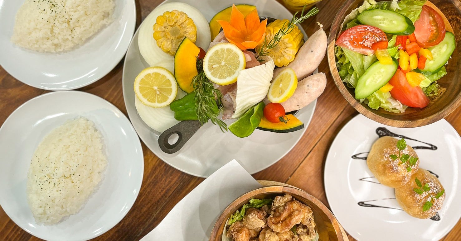 唐揚げにポテトと満足感たっぷり♪お一人様3,000円♪