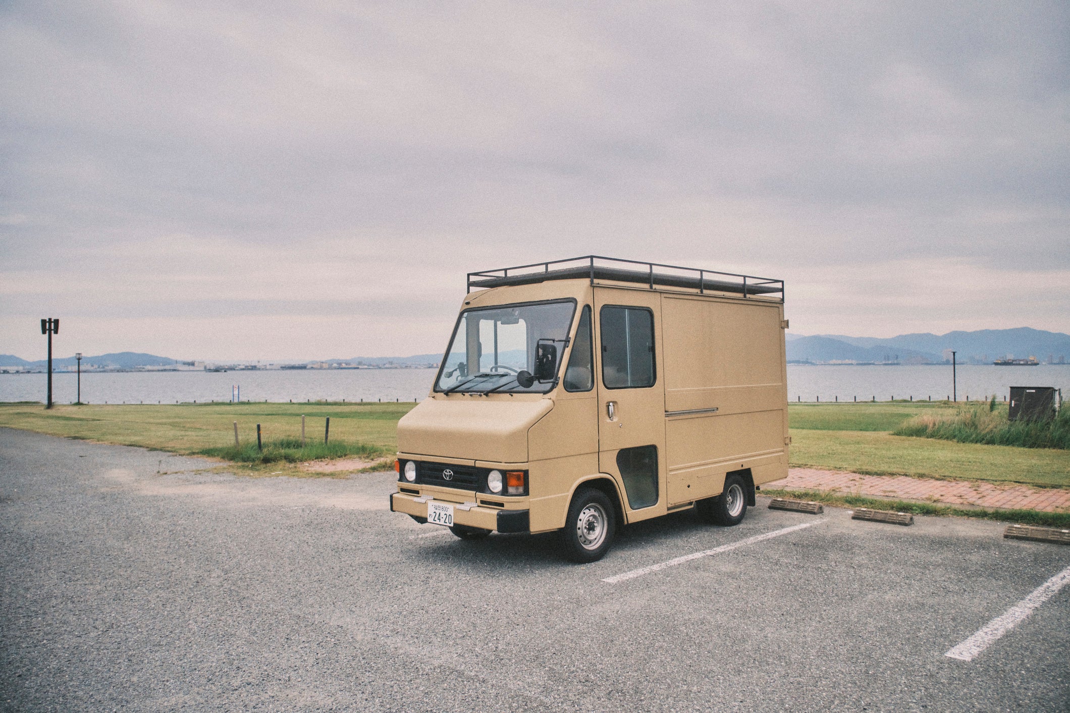 キャンジョ展示分のキャンピングカー