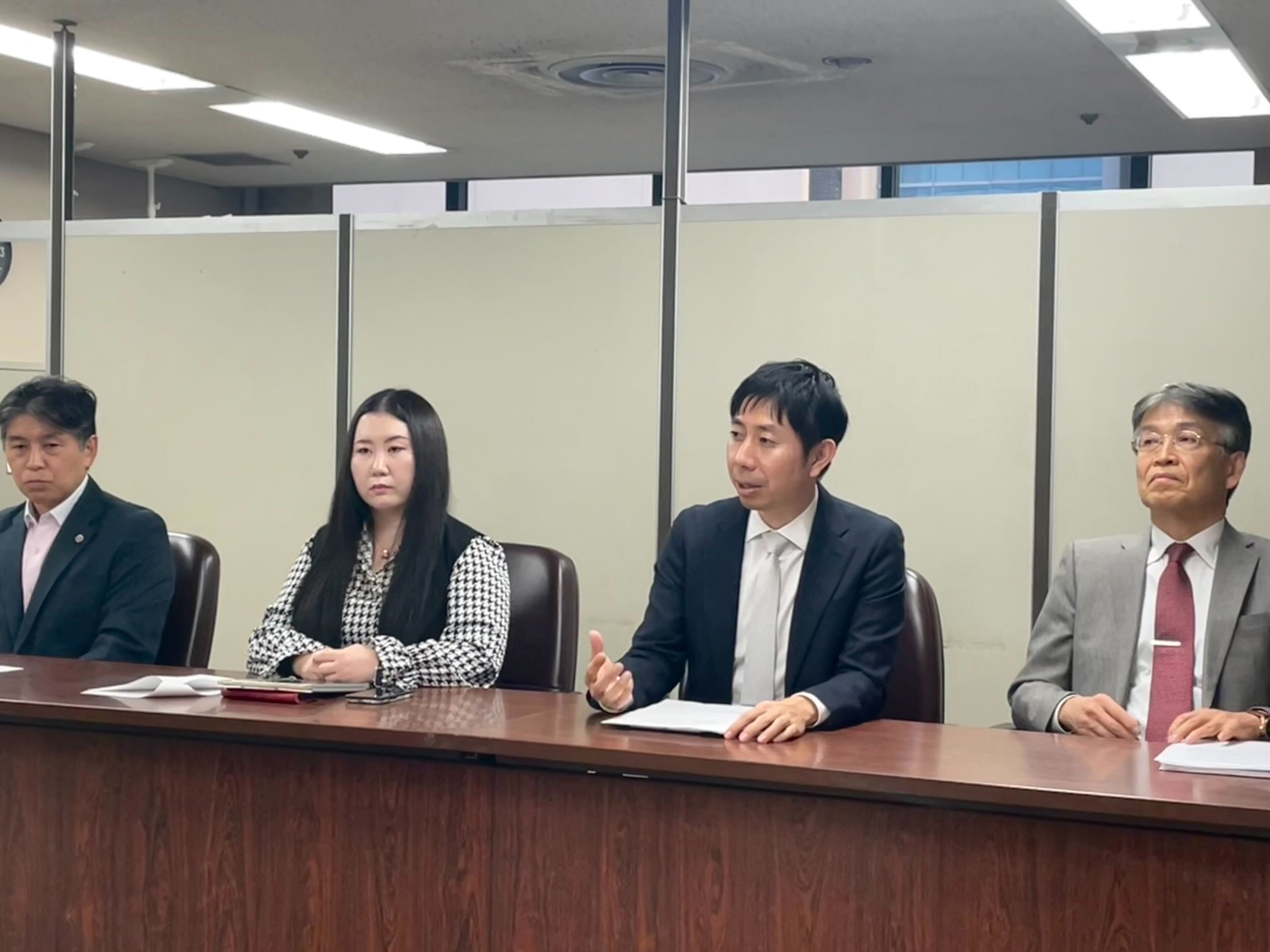 記者会見の様子